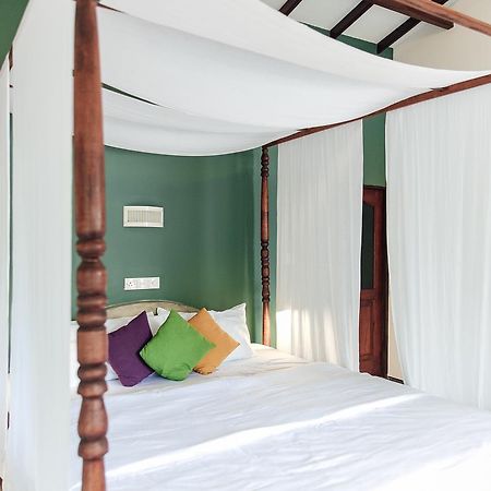 Bedspace 乌纳瓦图纳 外观 照片